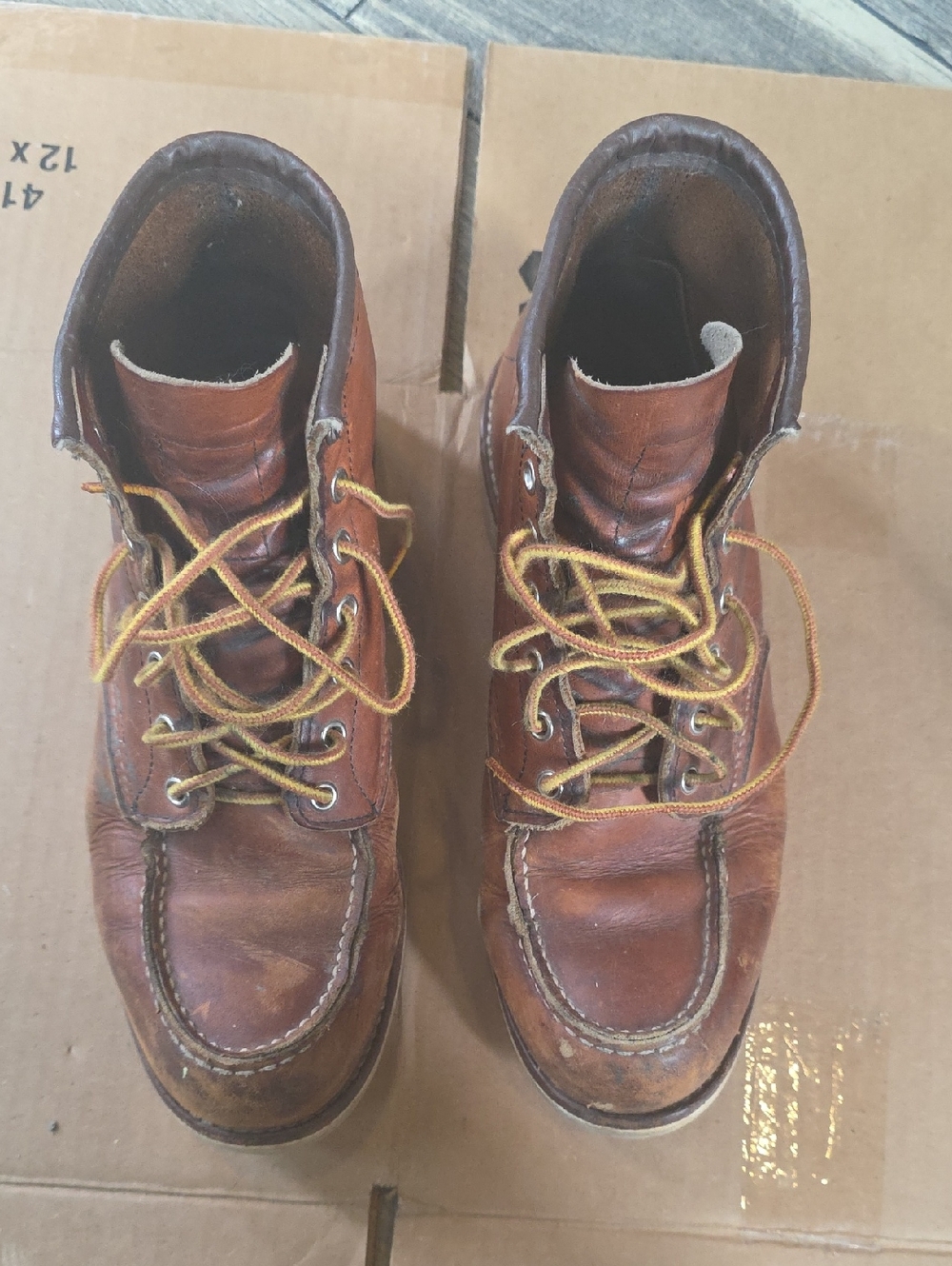 Red wing Moc Toe
